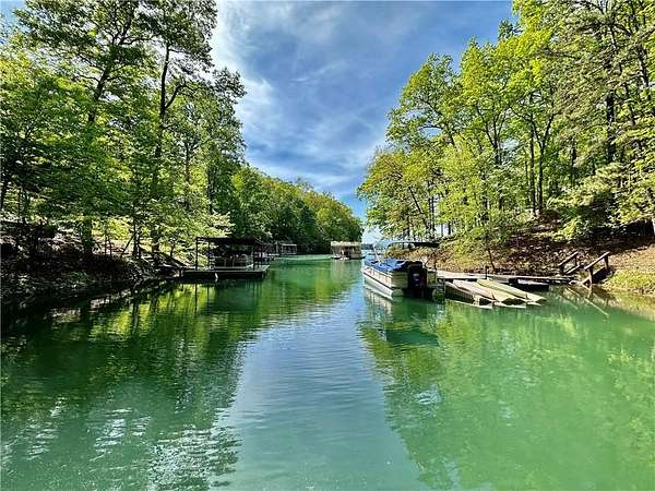 1 Acre of Residential Land for Sale in Cumming, Georgia