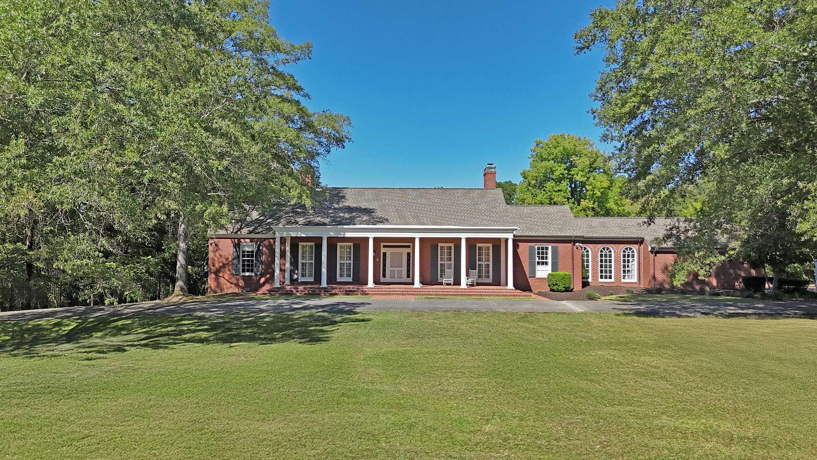 142 Acres of Land with Home for Sale in Amory, Mississippi