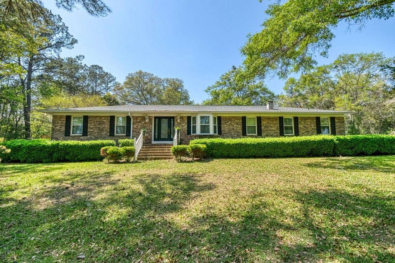 2 Acres of Land with Home for Sale in Tallahassee, Florida