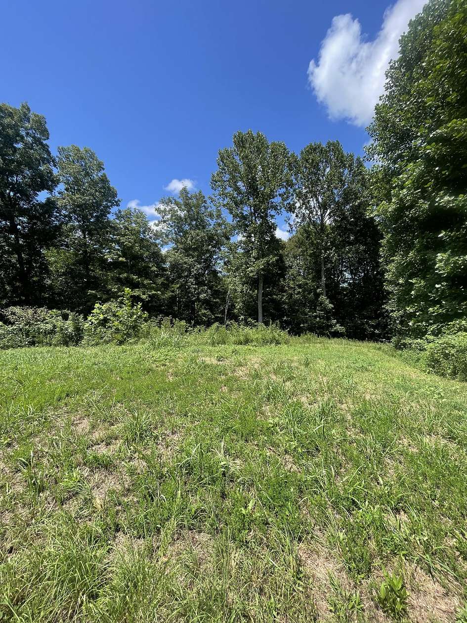 1 Acre of Residential Land for Sale in Lafayette, Tennessee