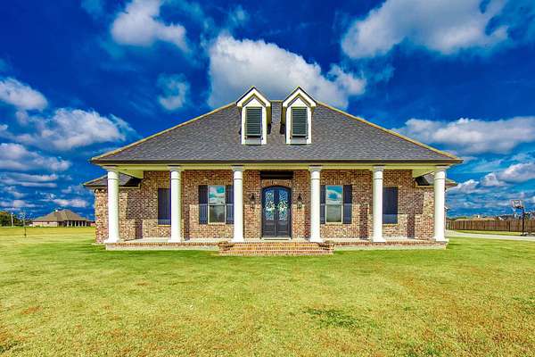 2 Acres of Residential Land with Home for Sale in Schriever, Louisiana