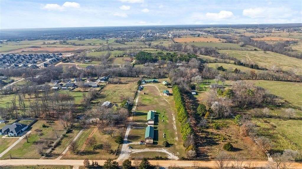 9.29 Acres of Improved Land for Sale in Pea Ridge, Arkansas