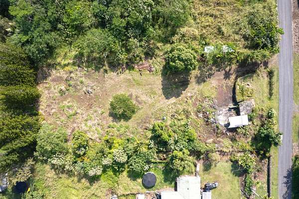 1 Acre of Land for Sale in Keaau, Hawaii