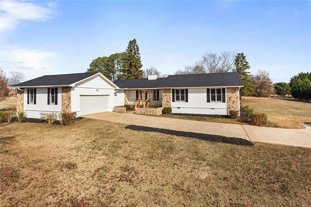 2 Acres of Residential Land with Home for Sale in Anderson, South Carolina