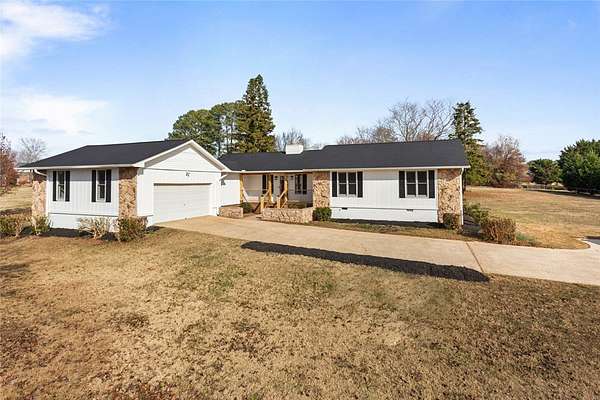 2 Acres of Residential Land with Home for Sale in Anderson, South Carolina