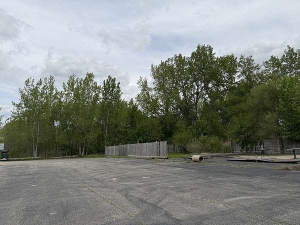 2.66 Acres of Land for Sale in Wilmington, Illinois