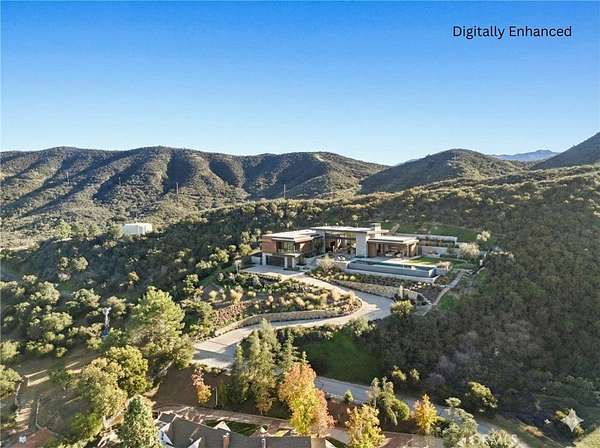 3.12 Acres of Land for Sale in Thousand Oaks, California