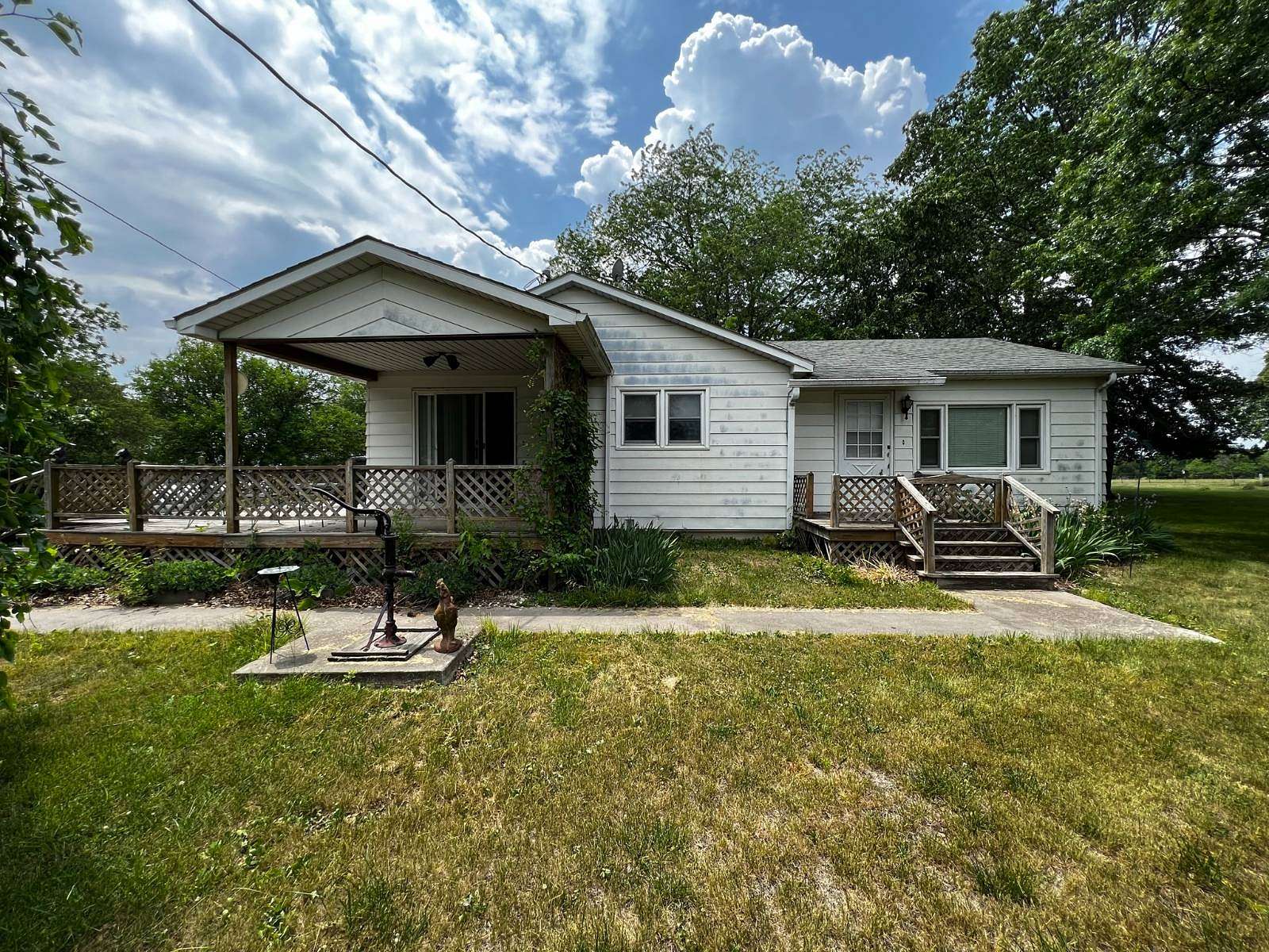 6 Acres of Land with Home for Sale in Hamilton, Missouri