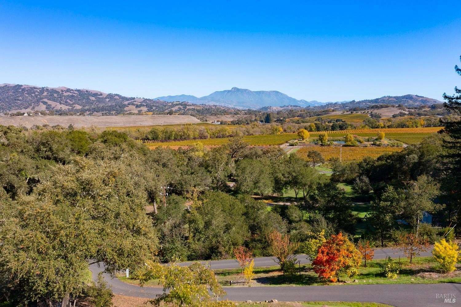 5 Acres of Residential Land with Home for Sale in Healdsburg, California