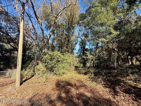 0.3 Acres of Residential Land for Sale in Interlachen, Florida