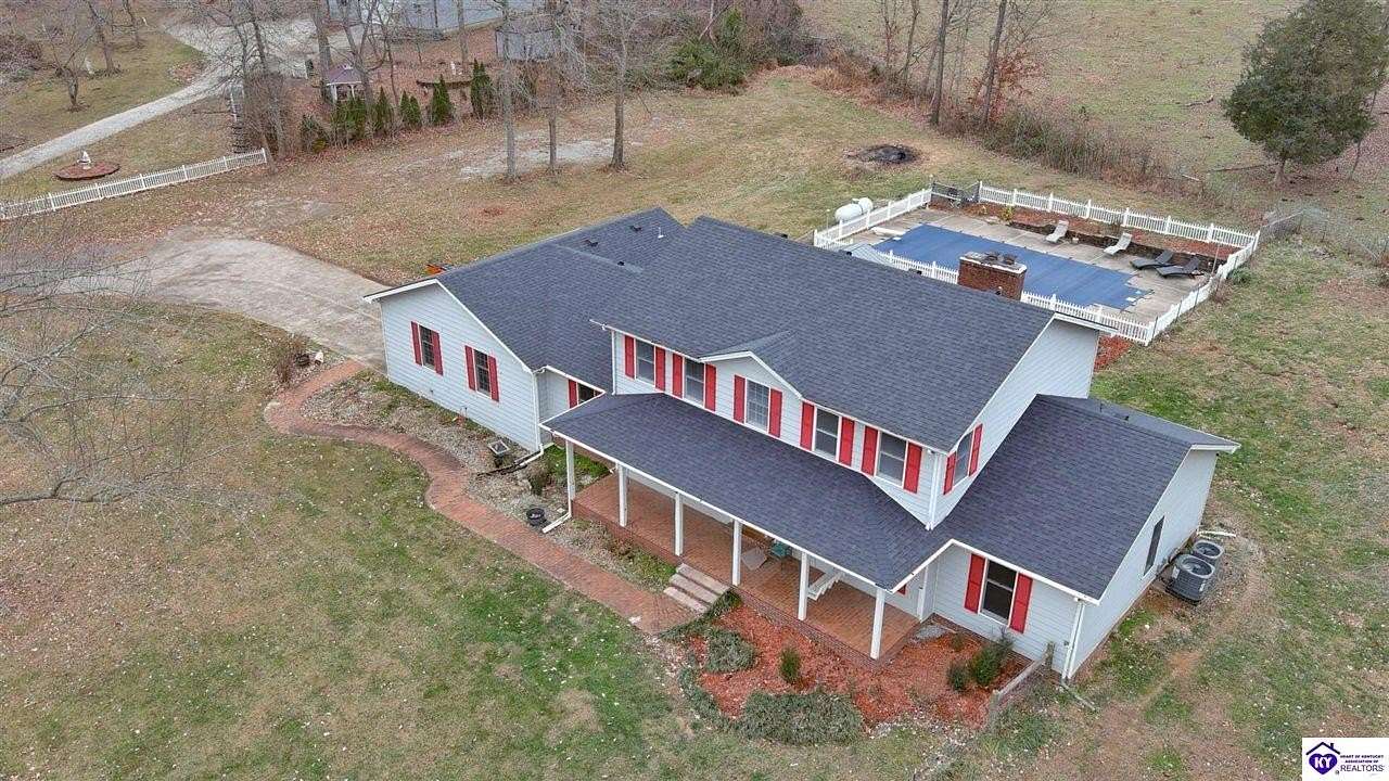 10.7 Acres of Land with Home for Sale in Radcliff, Kentucky