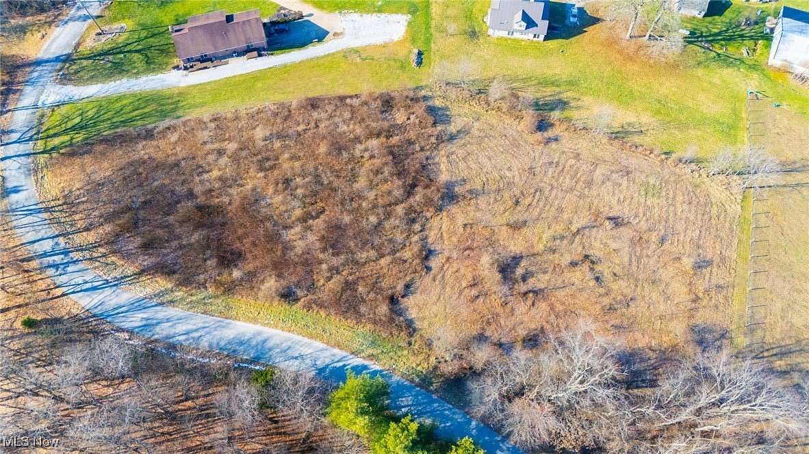 2 Acres of Residential Land for Sale in St. Clairsville, Ohio