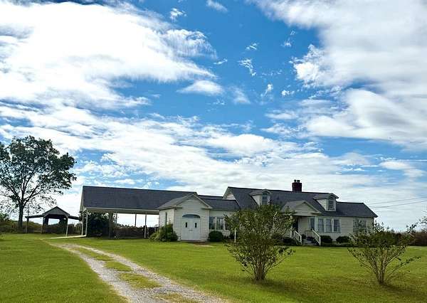 3 Acres of Residential Land with Home for Sale in Bainbridge, Georgia