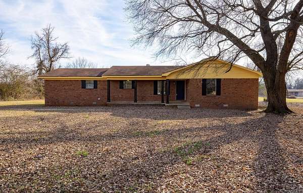 2.66 Acres of Residential Land with Home for Sale in Little Rock, Arkansas