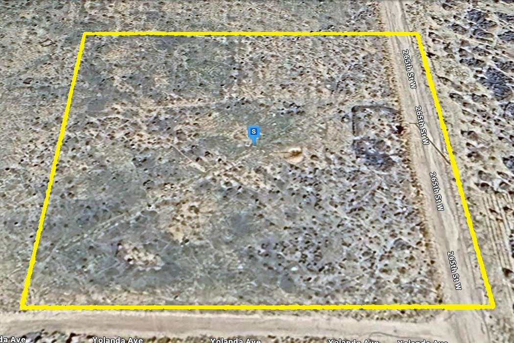 2.52 Acres of Residential Land for Sale in Rosamond, California