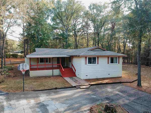 3.33 Acres of Residential Land with Home for Sale in Tyler, Texas