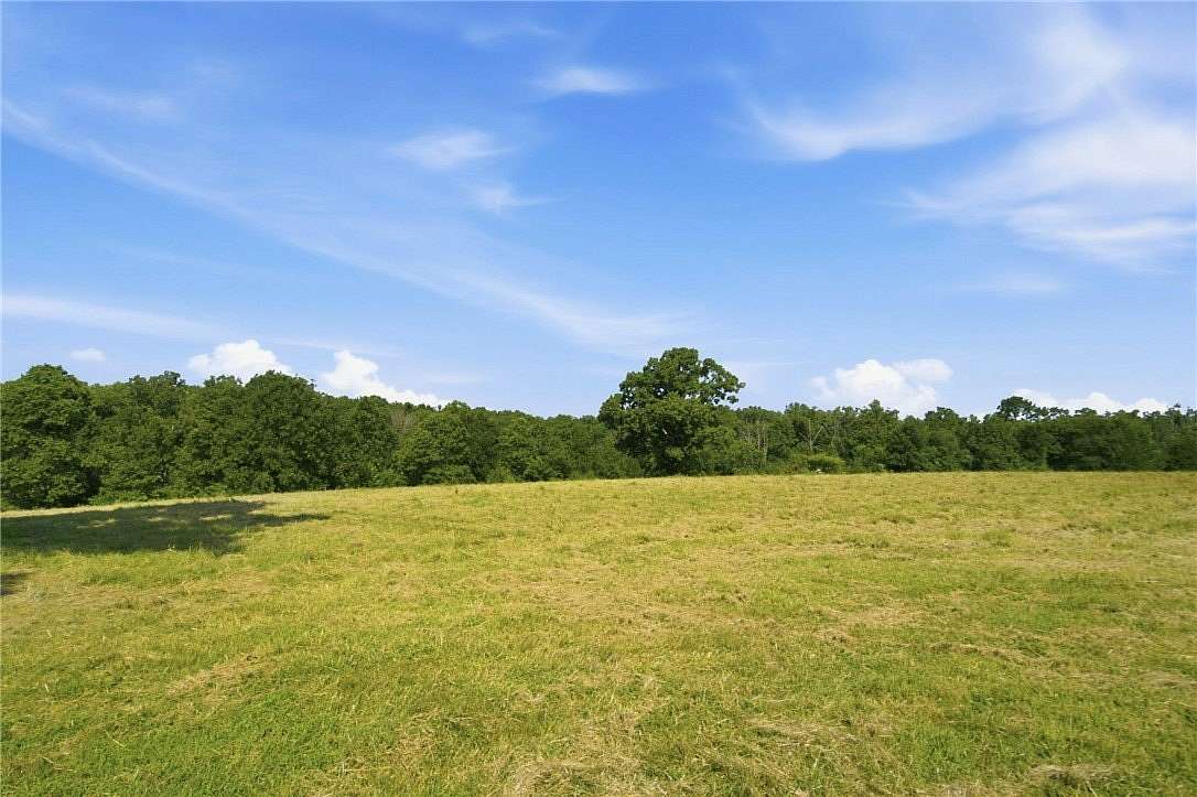 21 Acres of Recreational & Residential Land for Sale in Siloam Springs, Arkansas