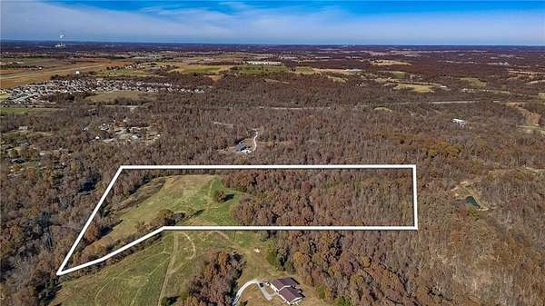 21 Acres of Land for Sale in Siloam Springs, Arkansas