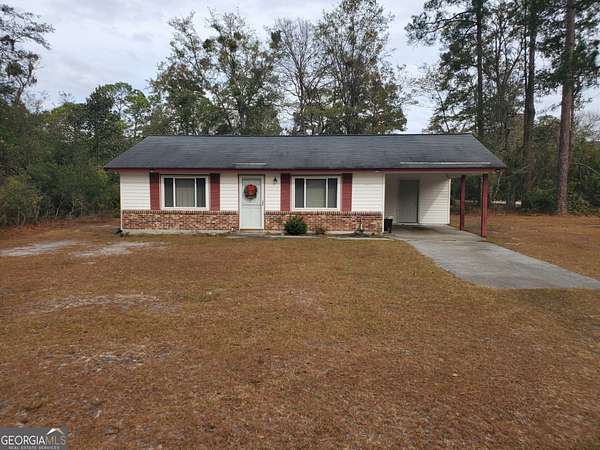 5.36 Acres of Residential Land with Home for Sale in Hinesville, Georgia