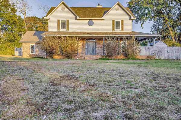 8 Acres of Residential Land with Home for Sale in Milton, Florida