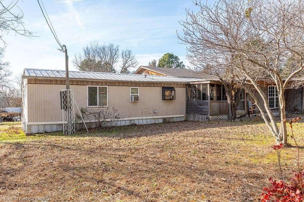 3.33 Acres of Residential Land with Home for Sale in Van Buren, Arkansas