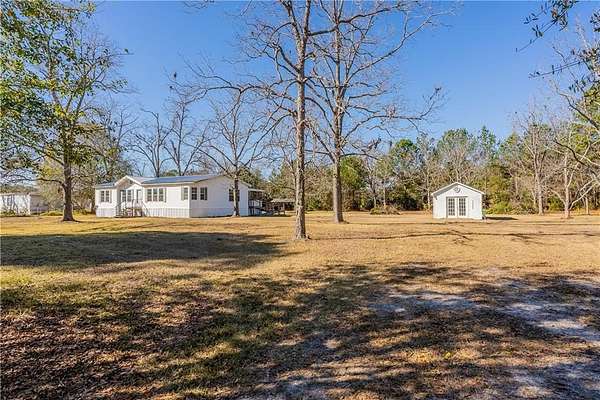1.65 Acres of Residential Land with Home for Sale in Waycross, Georgia