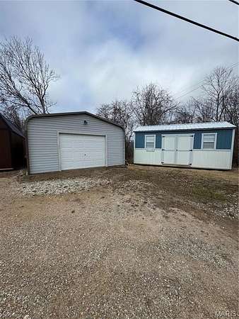 2 Acres of Improved Mixed-Use Land for Sale in St. Robert, Missouri