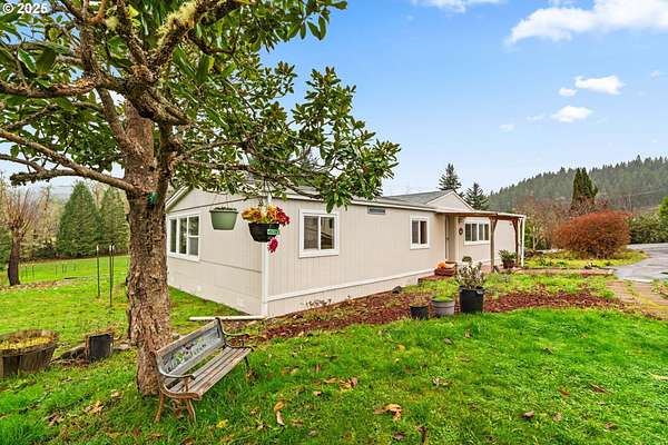 4.38 Acres of Residential Land with Home for Sale in Creswell, Oregon