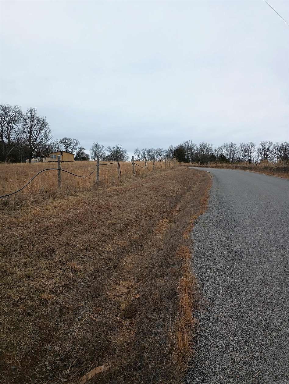 3.89 Acres of Land for Sale in Greenbrier, Arkansas
