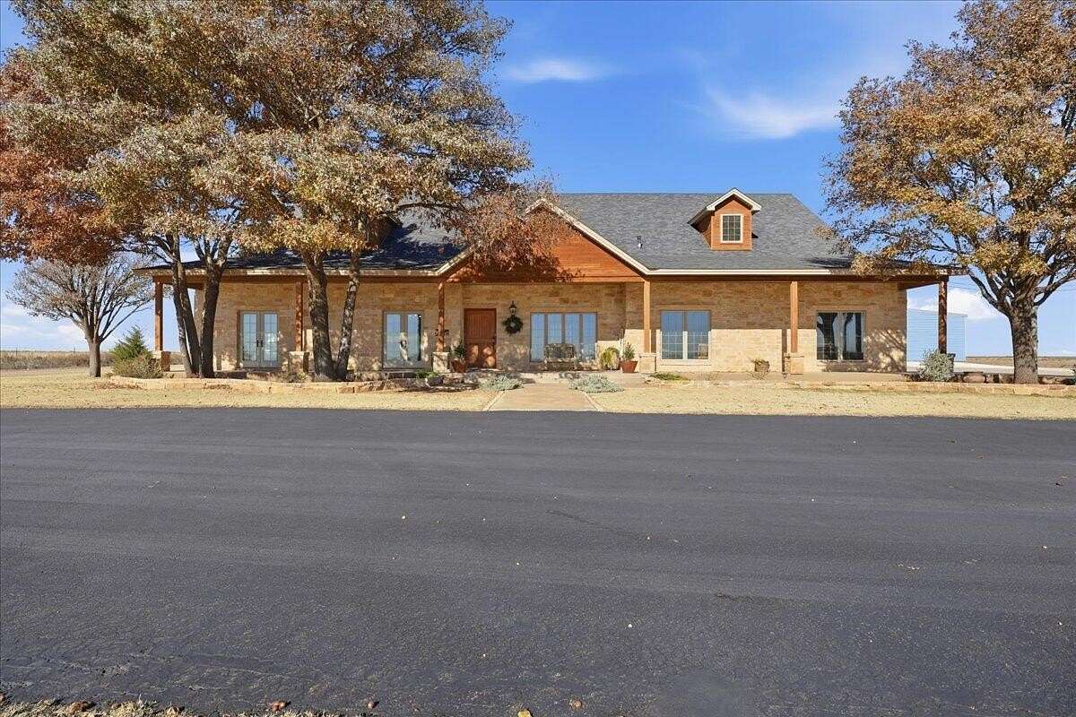 81 Acres of Agricultural Land with Home for Sale in Hart, Texas