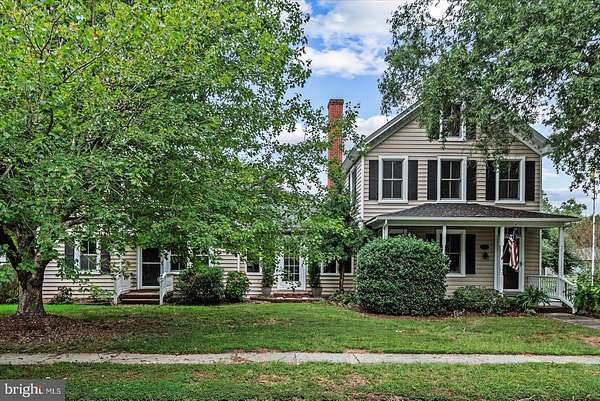 2.84 Acres of Residential Land with Home for Sale in Warsaw, Virginia