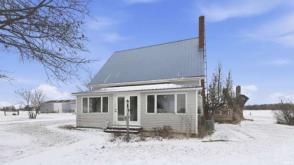 2.5 Acres of Residential Land with Home for Sale in Bluffton, Indiana