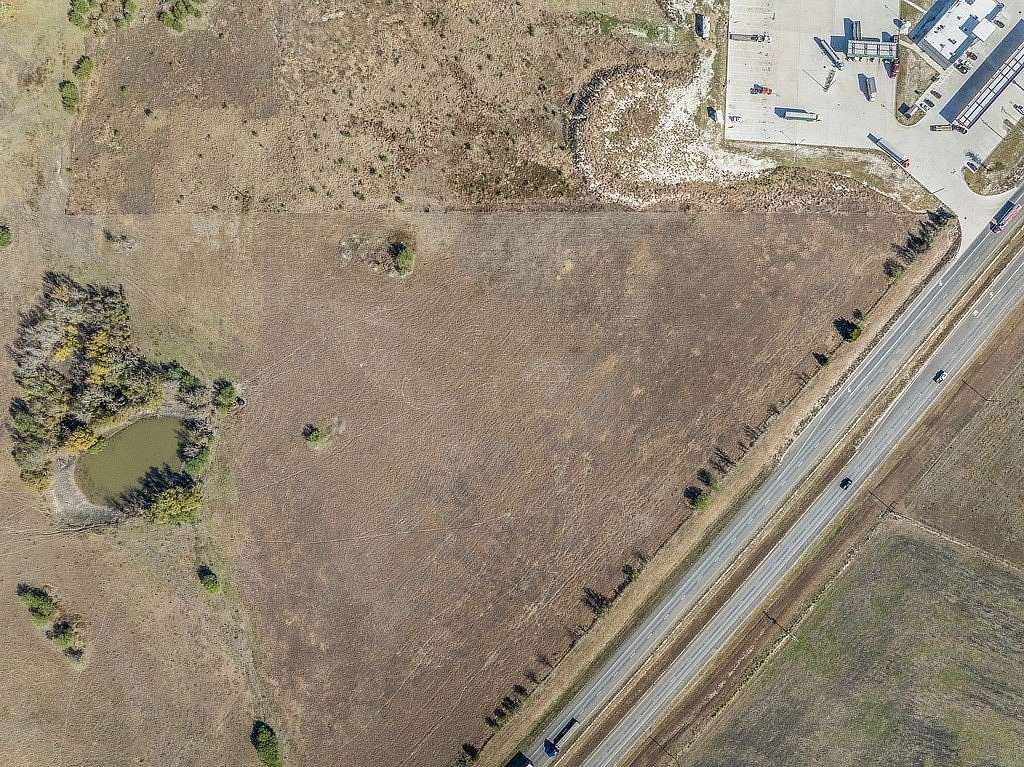 10 Acres of Land for Sale in Brenham, Texas