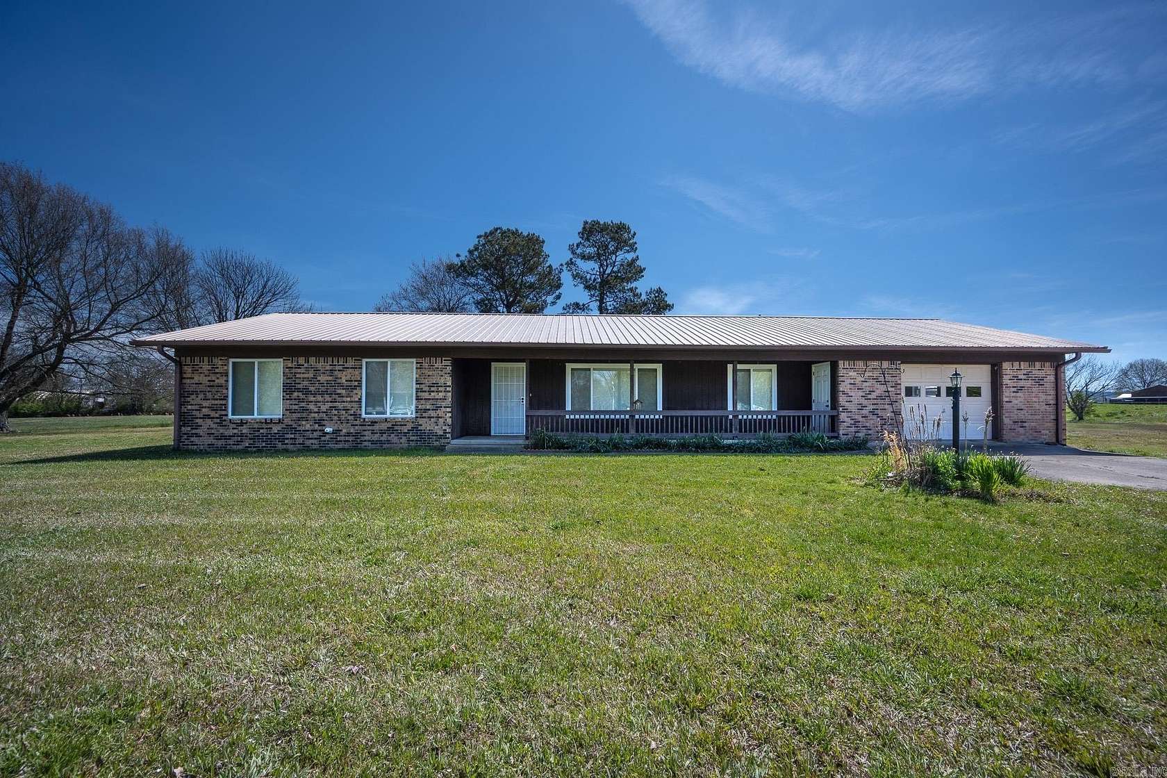 3.3 Acres of Residential Land with Home for Sale in Mena, Arkansas