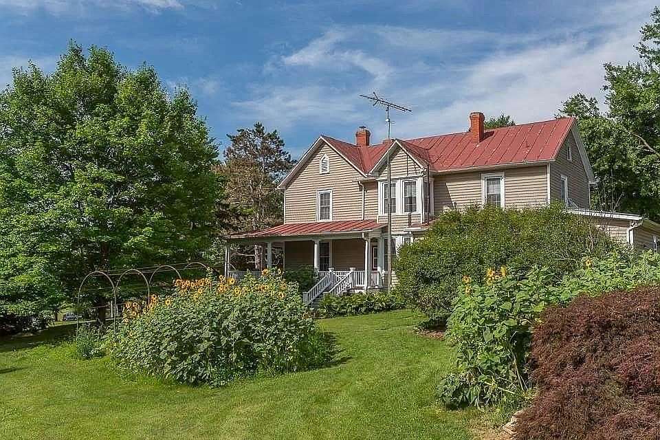 2.2 Acres of Residential Land with Home for Sale in Staunton, Virginia