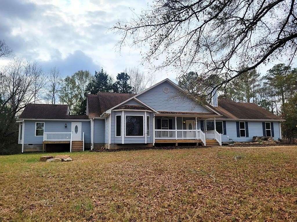 76.5 Acres of Agricultural Land with Home for Sale in Abbeville, South Carolina