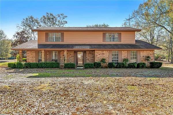 3.3 Acres of Land with Home for Sale in Moss Point, Mississippi