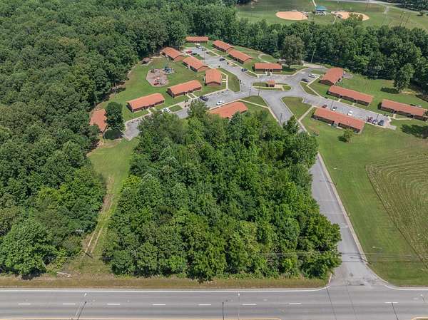 1 Acre of Commercial Land for Sale in Dickson, Tennessee