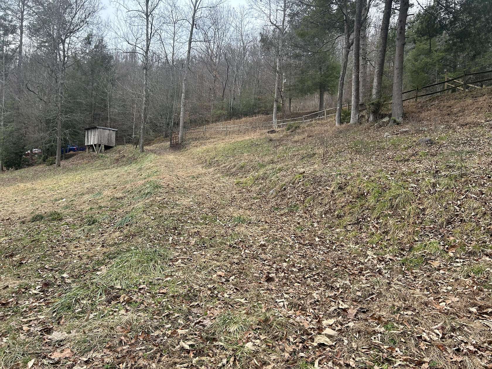 2 Acres of Land for Sale in Essie, Kentucky