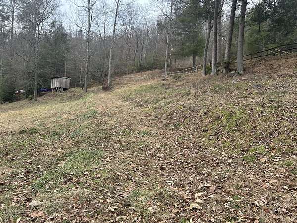 2 Acres of Land for Sale in Essie, Kentucky