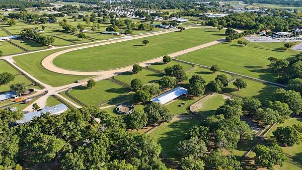 10 Acres of Land with Home for Sale in Ocala, Florida