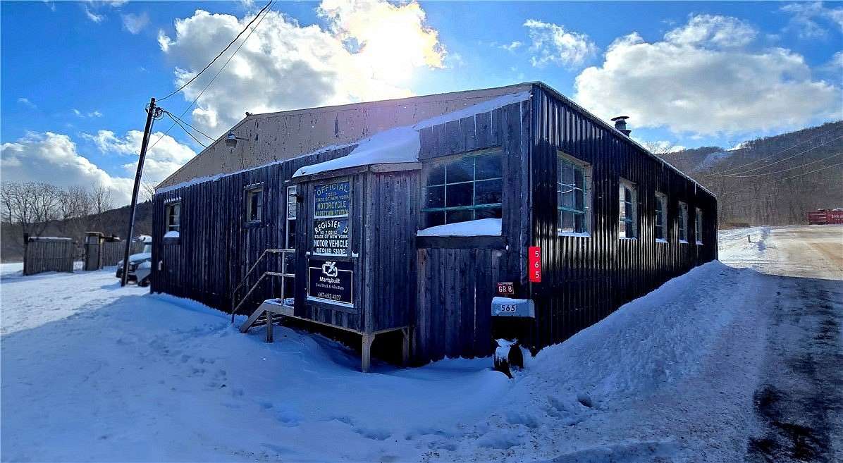 5 Acres of Improved Mixed-Use Land for Sale in Stamford, New York