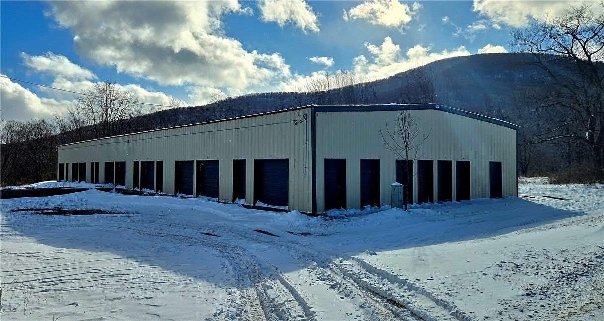 5 Acres of Improved Mixed-Use Land for Sale in Stamford, New York