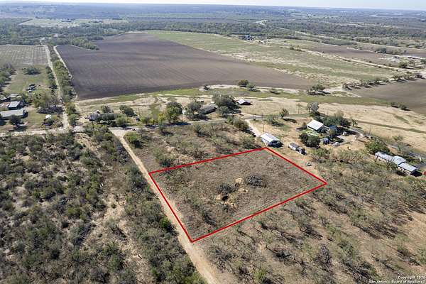 1.65 Acres of Land for Sale in Elmendorf, Texas