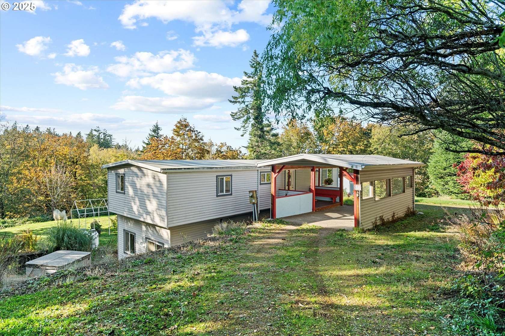 5.84 Acres of Residential Land with Home for Sale in Corbett, Oregon