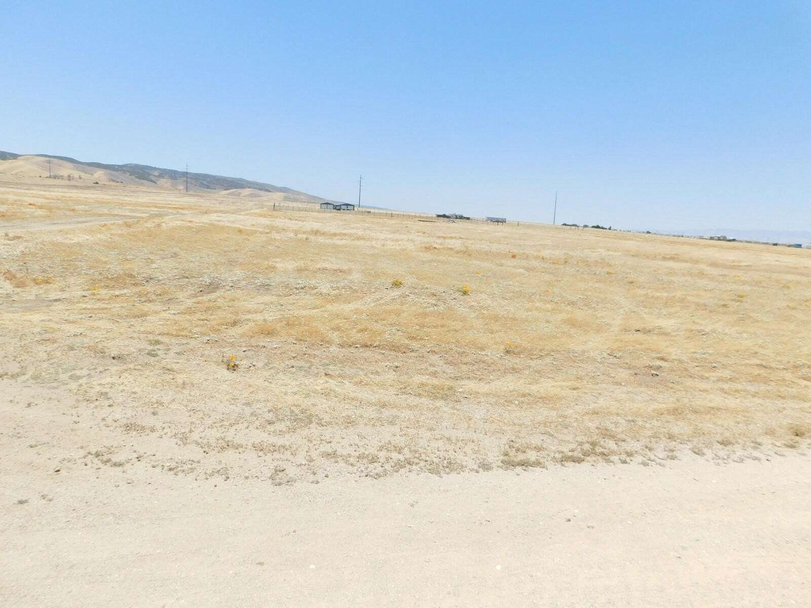 2.52 Acres of Residential Land for Sale in Lancaster, California