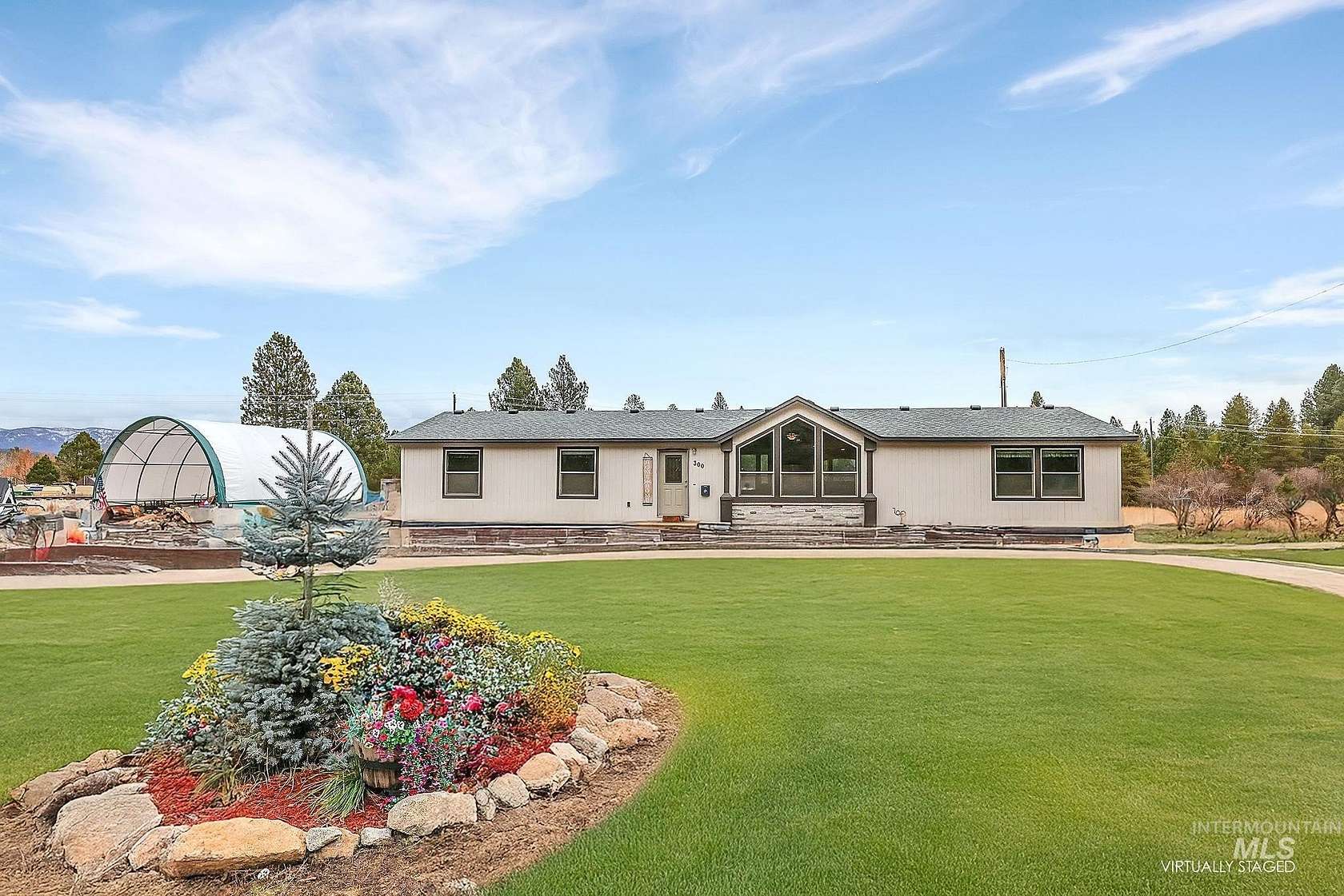 1.5 Acres of Residential Land with Home for Sale in Cascade, Idaho