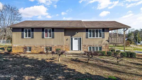 1.68 Acres of Residential Land with Home for Sale in Maryville, Tennessee