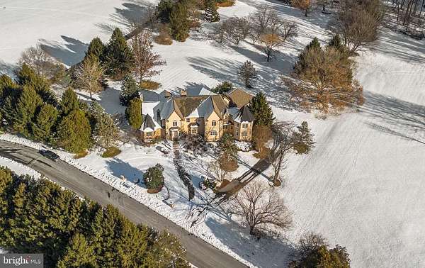 5.32 Acres of Residential Land with Home for Sale in Ellicott City, Maryland