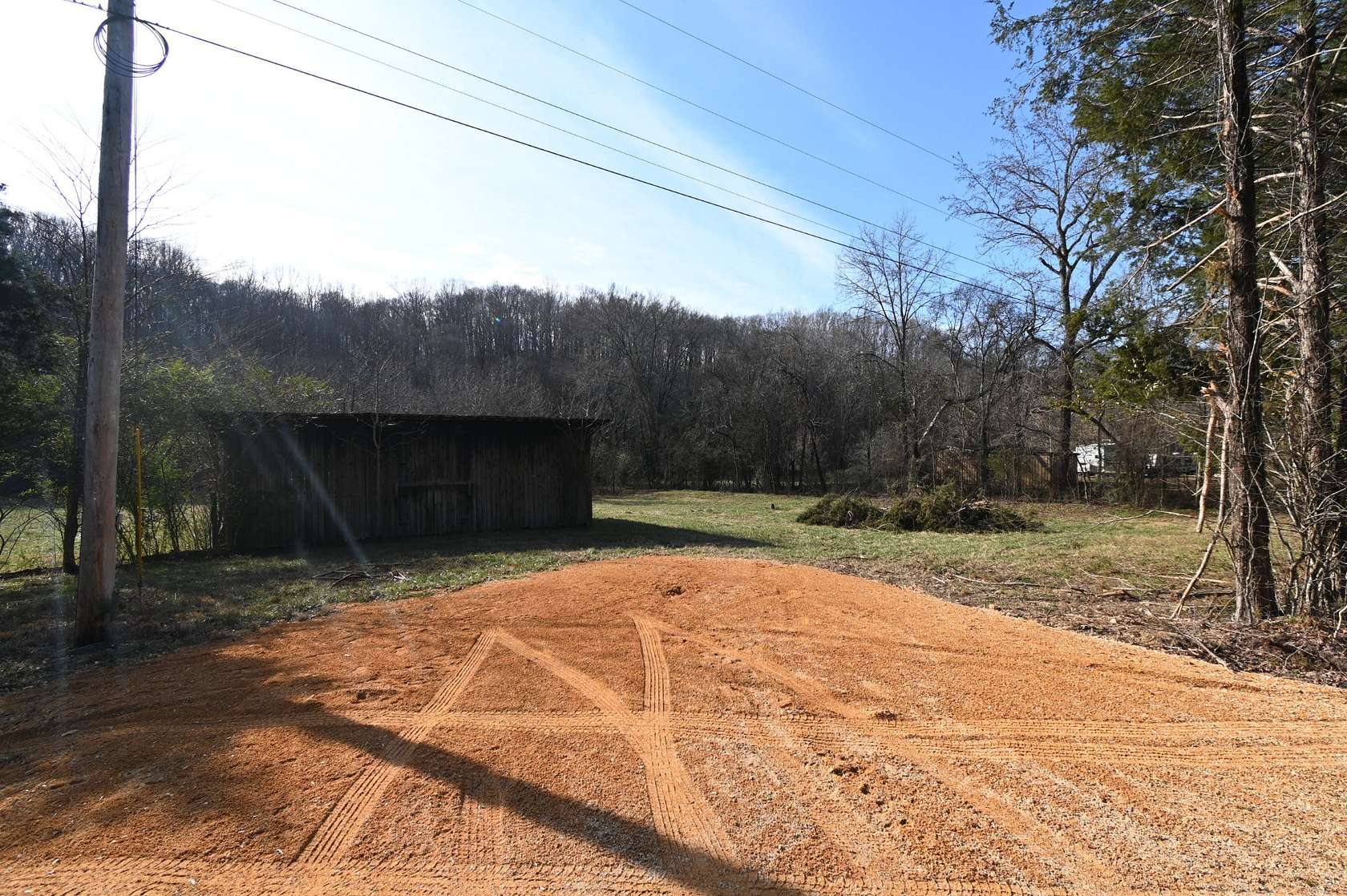 3 Acres of Land for Sale in Linden, Tennessee